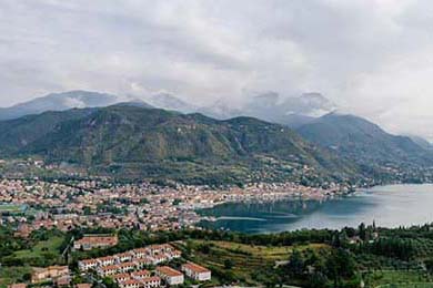 76人全队协作助力关键战役胜出，76人组合